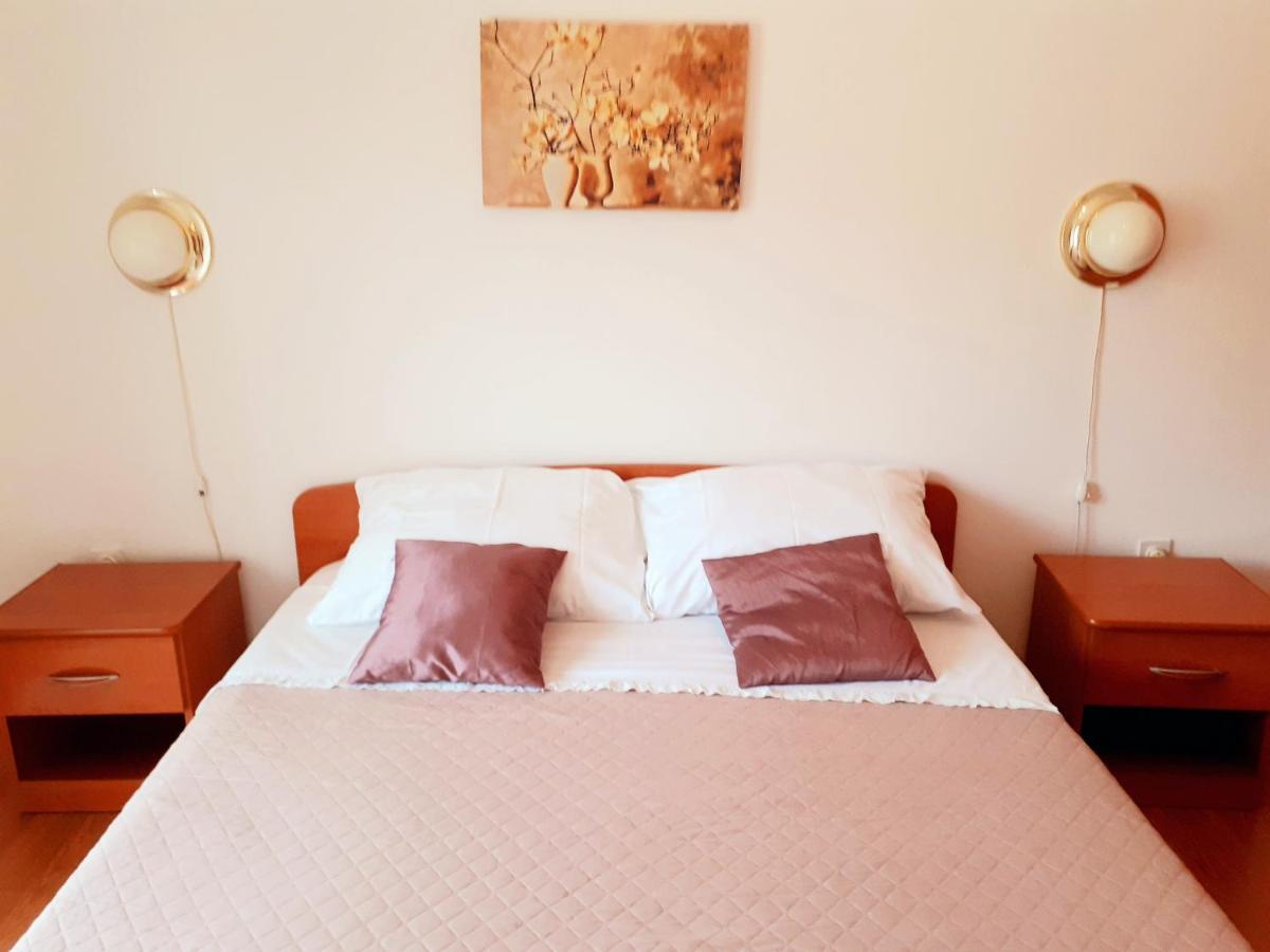 Open Sea Apartmani Grebastica Ruang foto