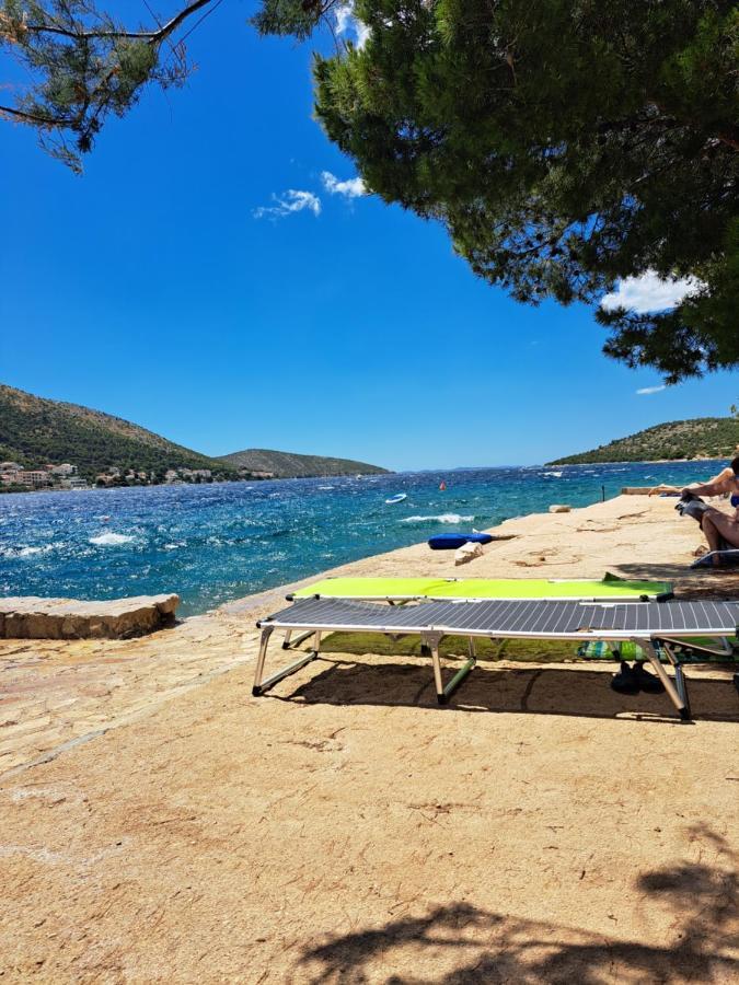 Open Sea Apartmani Grebastica Bagian luar foto