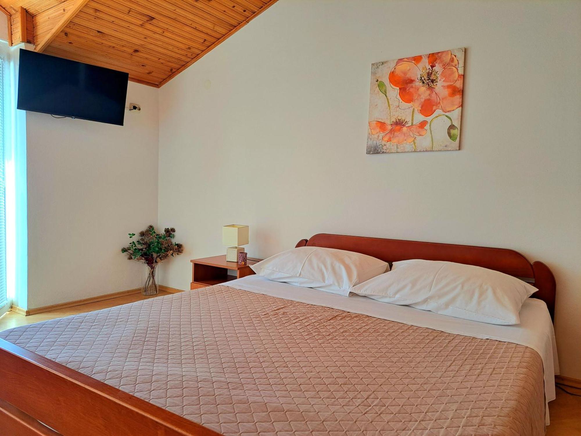 Open Sea Apartmani Grebastica Bagian luar foto