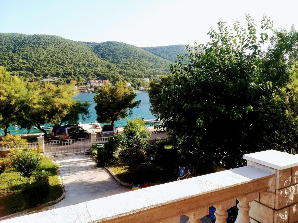 Open Sea Apartmani Grebastica Bagian luar foto